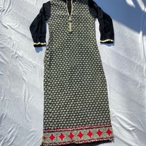 Pakistani/Indian 2 piece black golden kameez